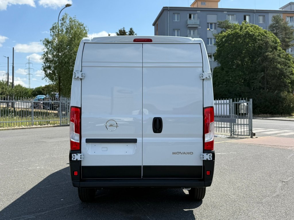 Opel Movano