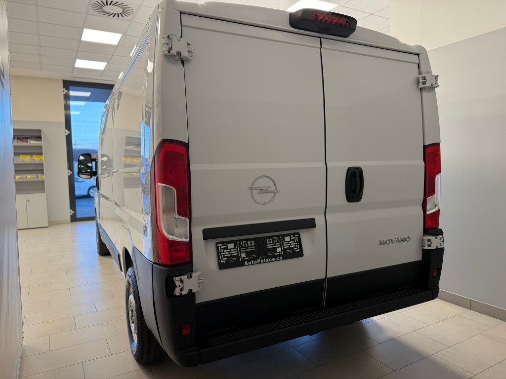 Opel Movano