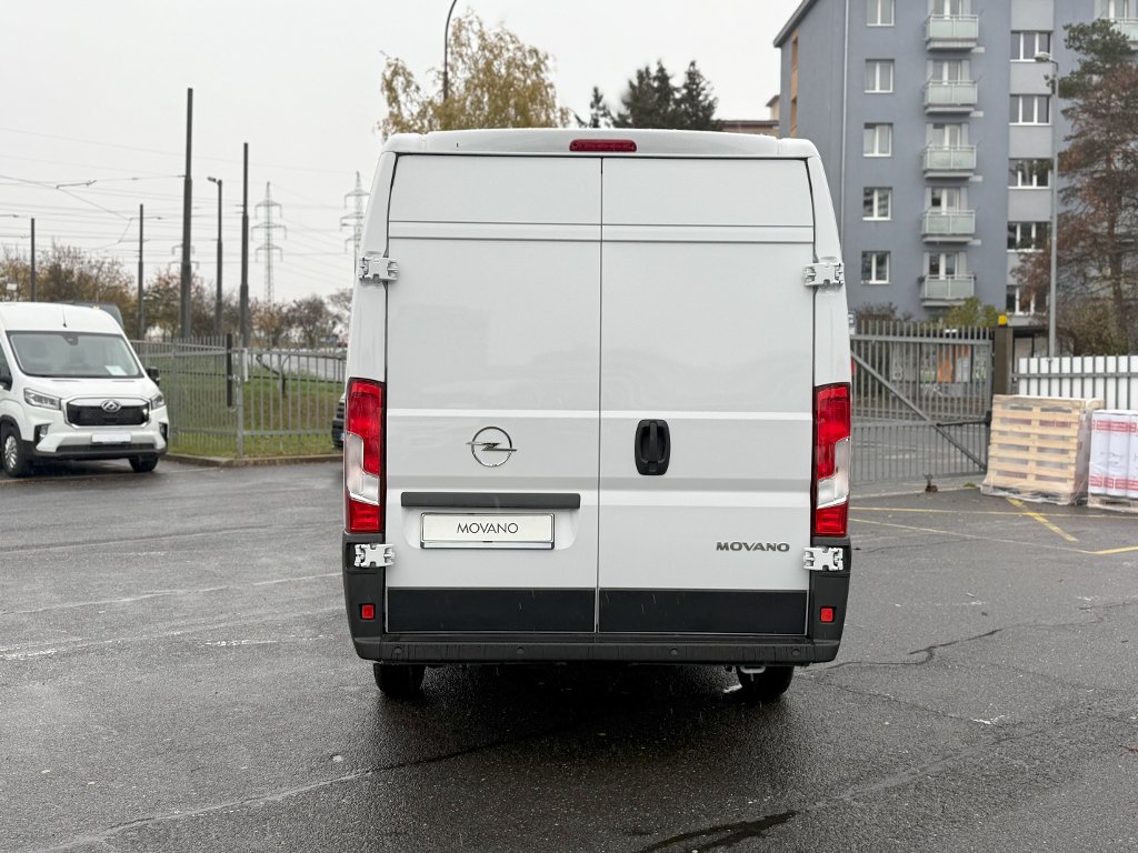 Opel Movano